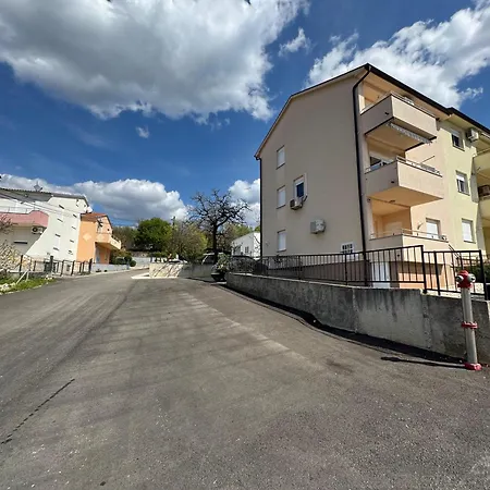 Mimi * Crikvenica